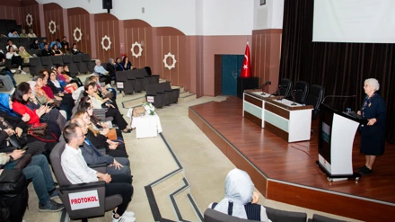 Selçuk Üniversitesinde ‘Postmodernizm ve Hemşirelik Felsefesi Söyleşisi’